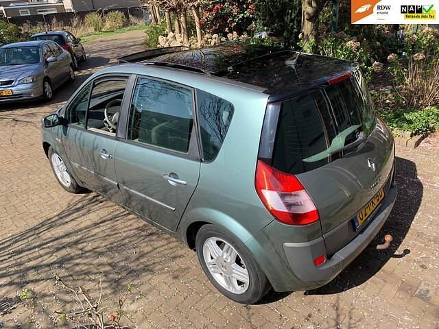 Occasion Renault Scénic II Komfort 135 PK (99 kW) 2004 Groen MPV