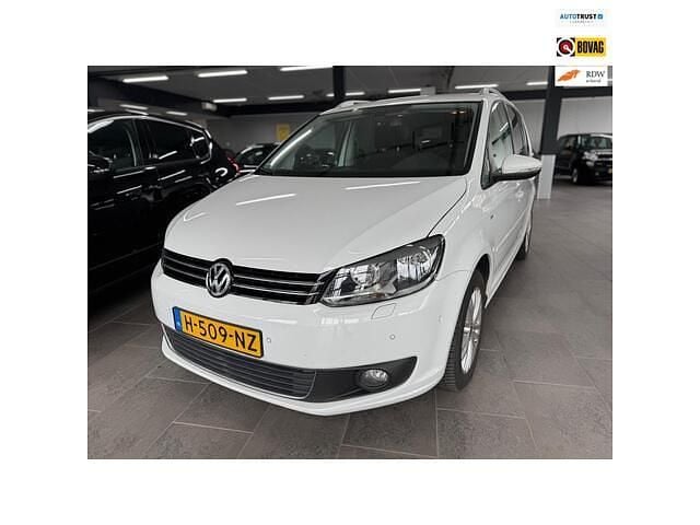Wit Gebruikt 2014 VW Touran Highline MPV | € 10.950 (Eerlijke prijs) - Afbeelding 1/4