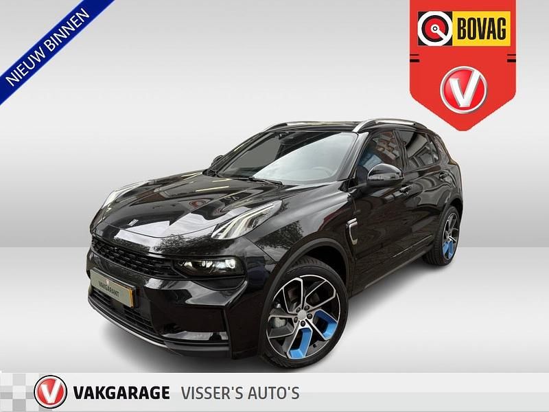 Zwart Gebruikt 2024 Lynk & Co 01 SUV | € 29.500 (Eerlijke prijs) - Afbeelding 1/4