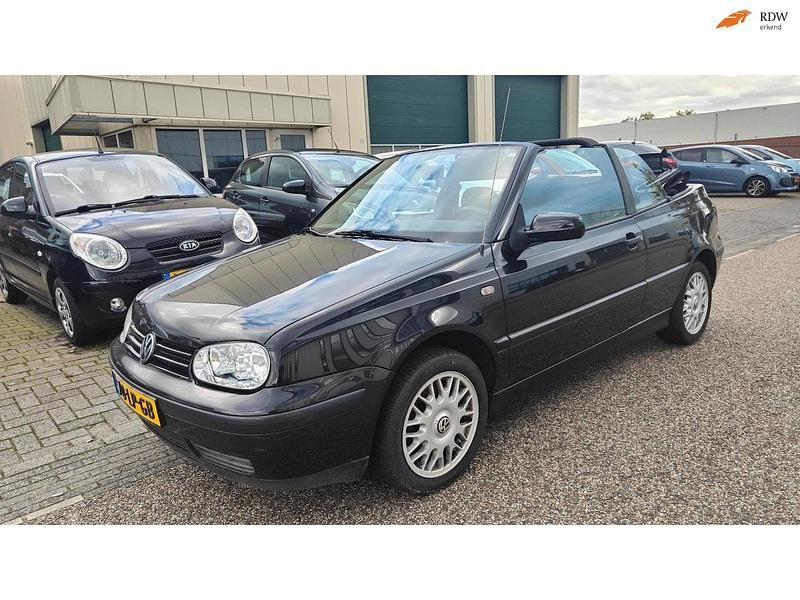 Occasion VW Golf Cabriolet Trendline 2000 Zwart Cabriolet