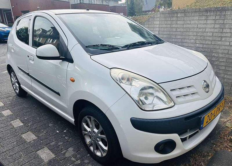 Wit Gebruikt 2010 Nissan Pixo Hatchback | € 3.300 (Iets duurder) - Afbeelding 1/4