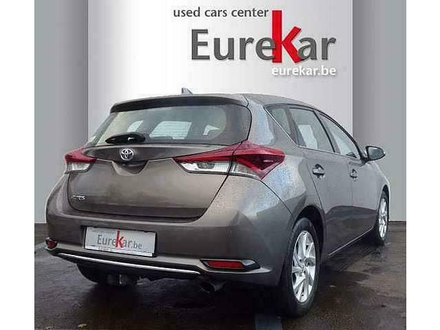 Occasion Toyota Auris Comfort 116 PK (85 kW) 2017 Bruin Sedan