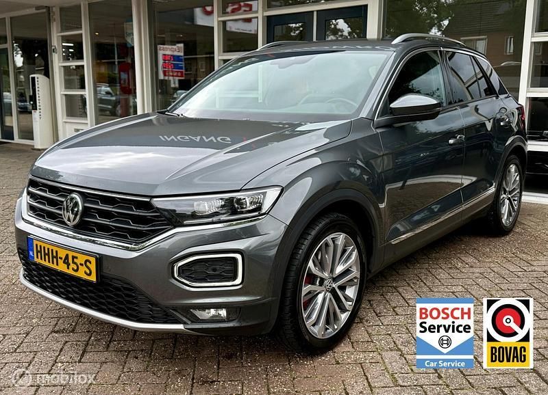 Grijs Gebruikt 2018 VW T-Roc Sportline SUV | € 21.900 (Goede deal) - Afbeelding 1/4
