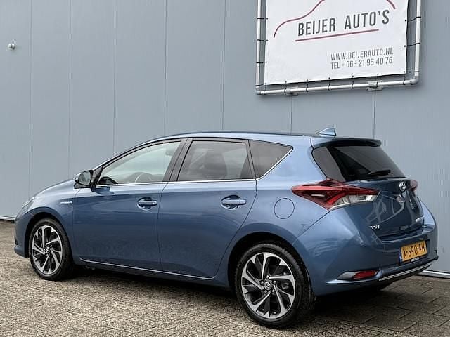 Occasion Toyota Auris Hybrid 2017 Blauw Hatchback