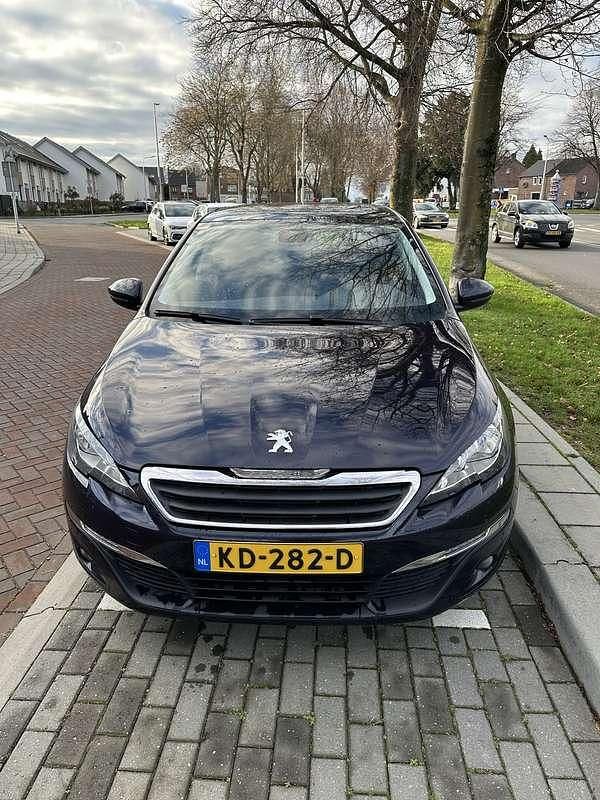 Blauw Gebruikt 2016 Peugeot 308 Hatchback | € 6.750 (Eerlijke prijs) - Afbeelding 1/4
