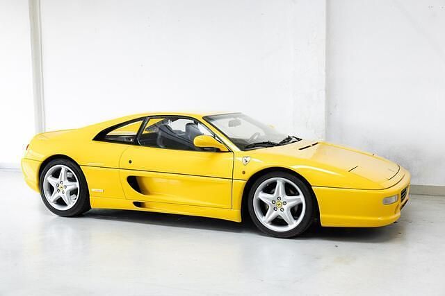 Occasion Ferrari F355 381 PK (280 kW) 1995 Geel Coupé