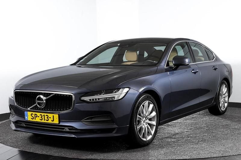 Occasion Volvo S90 Momentum 190 PK (139 kW) 2018 Blauw Sedan