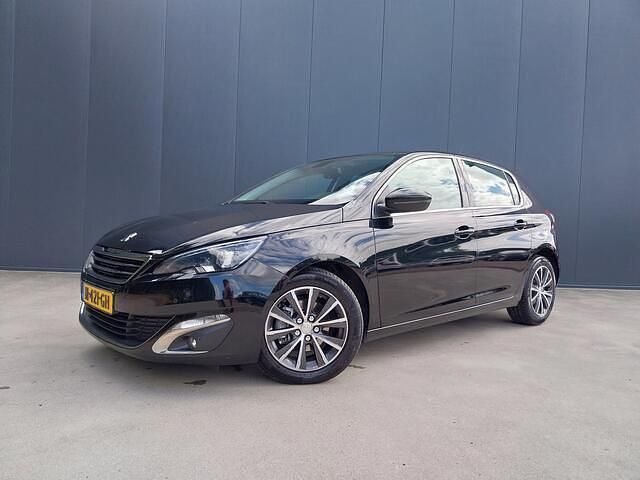 Zwart Gebruikt 2016 Peugeot 308 Hatchback | € 7.900 (Eerlijke prijs) - Afbeelding 1/3