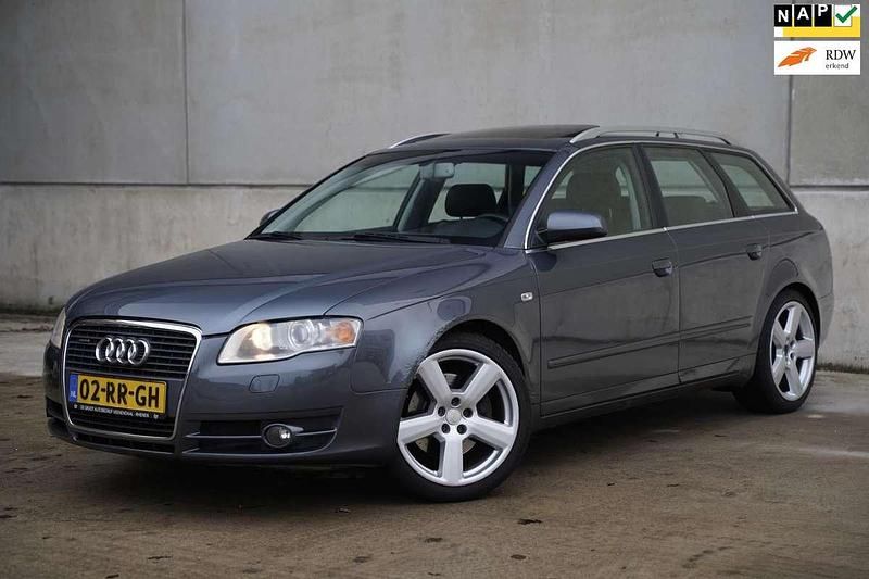 Grijs Occasion 2005 Audi A4 S-Line Stationwagen | € 2.999 (Goede deal) - Afbeelding 1/4