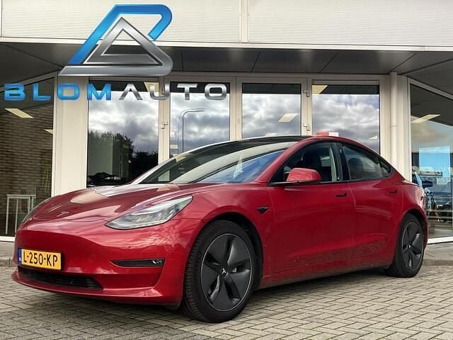 Rood Gebruikt 2019 Tesla Model 3 Long Range AWD Sedan | € 22.740 (Eerlijke prijs) - Afbeelding 1/4