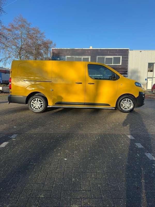 Occasion Opel Vivaro 122 PK (89 kW) 2021 Geel MPV