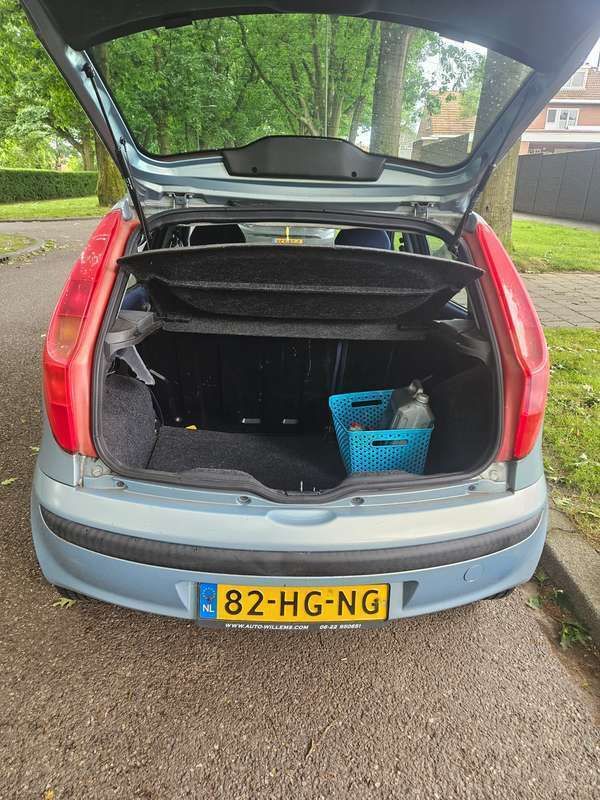 Blauw Gebruikt 2001 Fiat Punto Hatchback | € 950 (Eerlijke prijs) - Afbeelding 1/4