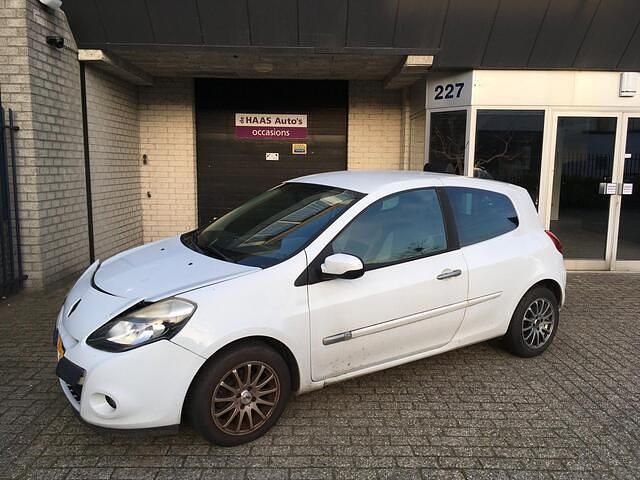 Occasion Renault Clio II Authentique 88 PK (64 kW) 2011 Wit Hatchback