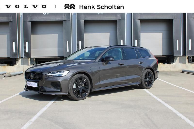 Grijs Gebruikt 2025 Volvo V60 Ultra Stationwagen | € 63.845 - Afbeelding 1/4