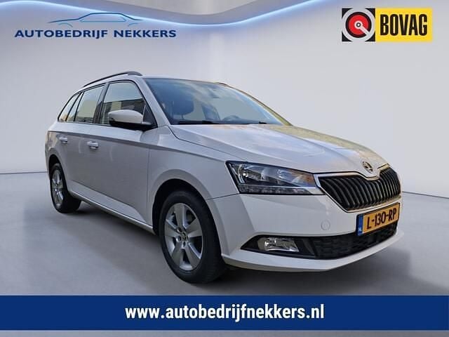 Wit Gebruikt 2021 Skoda Fabia Ambition Stationwagen | € 11.200 (Eerlijke prijs) - Afbeelding 1/4