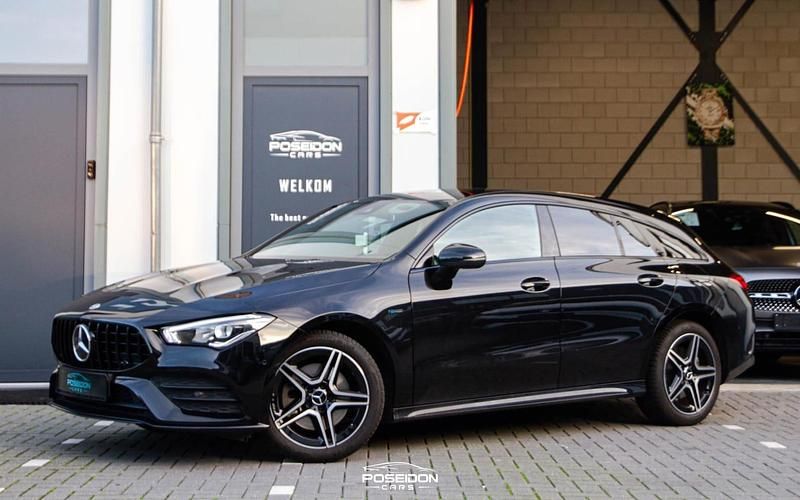 Occasion Mercedes CLA250e AMG 2021 Zwart Sedan