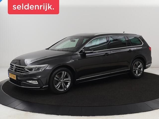 Grijs Occasion 2020 VW Passat Business Stationwagen | € 17.400 (Goede deal) - Afbeelding 1/4