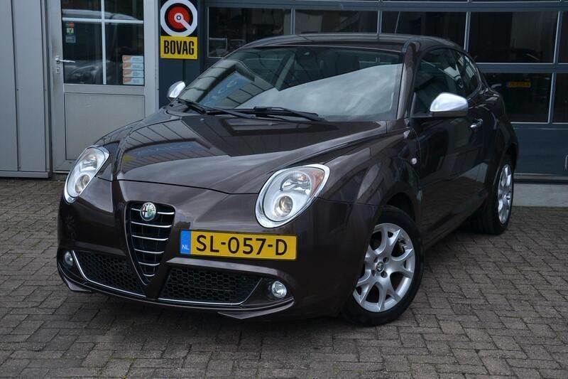 Bruin Gebruikt 2013 Alfa Romeo MiTo Hatchback | € 8.950 (Eerlijke prijs) - Afbeelding 1/4