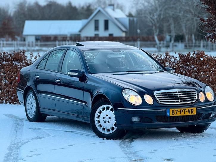 Gebruikt 2004 Mercedes E240 | € 6.990 - Afbeelding 1/4