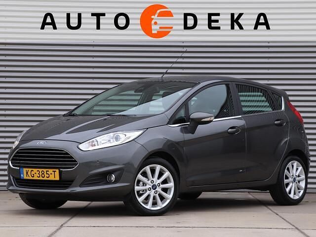 Grijs Gebruikt 2016 Ford Fiesta Titanium Hatchback | € 6.950 (Eerlijke prijs) - Afbeelding 1/4