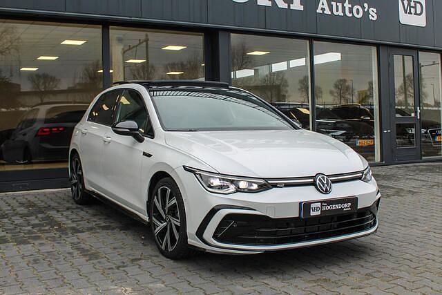 Occasion VW Golf VIII R-line 150 PK (110 kW) 2022 Wit Hatchback