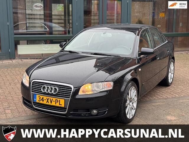 Zwart (metallic) Occasion 2007 Audi A4 S-Line Sedan | € 3.950 (Eerlijke prijs) - Afbeelding 1/4