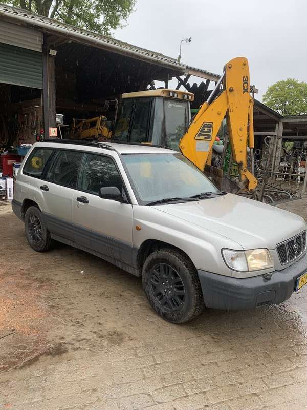 Grijs Gebruikt 2001 Subaru Forester SUV | € 2.500 (Goede deal) - Afbeelding 1/2