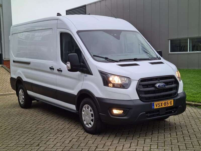 Wit Gebruikt 2022 Ford Transit Trend Van | € 36.900 - Afbeelding 1/4