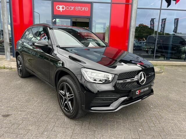 Occasion Mercedes GLC300 AMG 211 PK (155 kW) 2021 Zwart