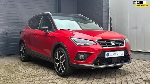 Rood Gebruikt 2019 Seat Arona FR SUV | € 18.999 (Eerlijke prijs) - Afbeelding 1/4