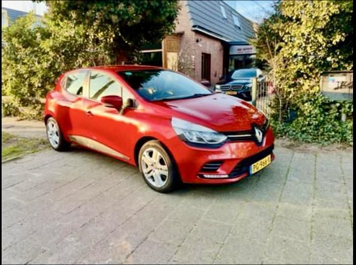 Gebruikt 2017 Renault Clio IV | € 5.750 - Afbeelding 1/4