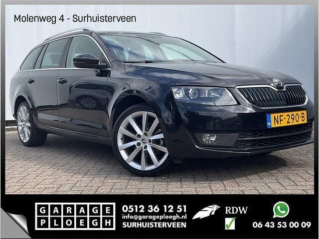 Zwart Occasion 2017 Skoda Octavia Style Stationwagen | € 10.700 (Eerlijke prijs) - Afbeelding 1/4