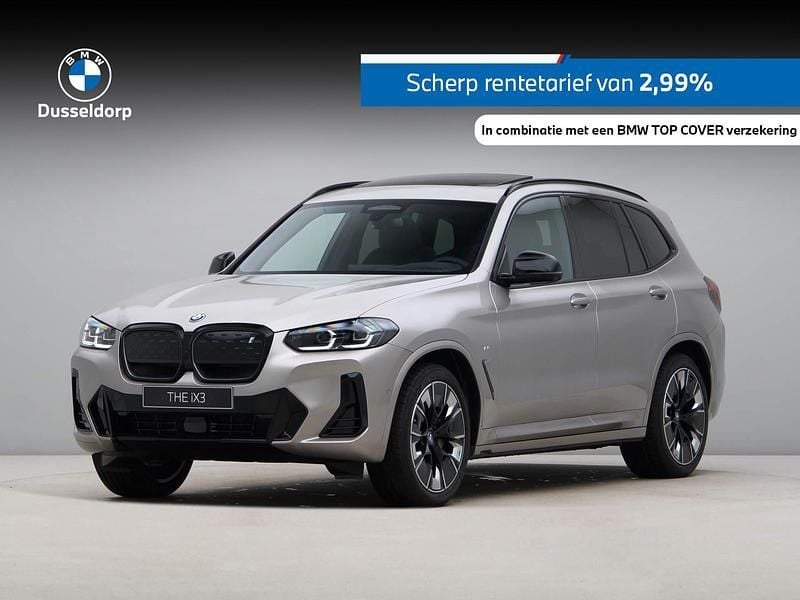 Grijs Gebruikt 2025 BMW iX3 Executive SUV | € 61.950 (Eerlijke prijs) - Afbeelding 1/4