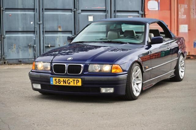 Blauw Gebruikt 1996 BMW 328 Executive Cabriolet | € 15.750 - Afbeelding 1/4
