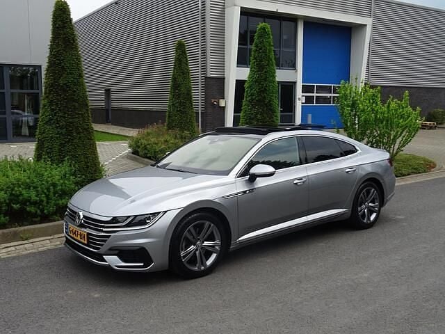 Occasion VW Arteon Business 150 PK (110 kW) 2019 Grijs Hatchback