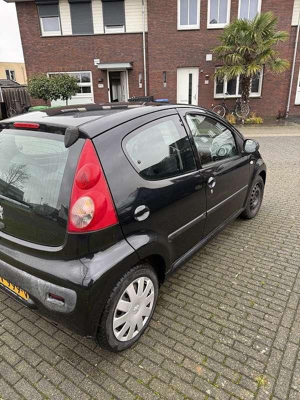 Occasion Peugeot 107 68 PK (50 kW) 2006 Zwart Hatchback
