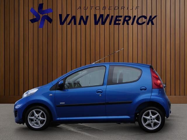 Occasion Peugeot 107 68 PK (50 kW) 2011 Blauw Hatchback