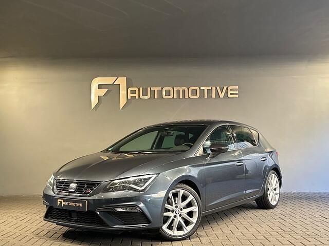 Grijs Gebruikt 2018 Seat Leon Beats Hatchback | € 19.900 (Eerlijke prijs) - Afbeelding 1/3