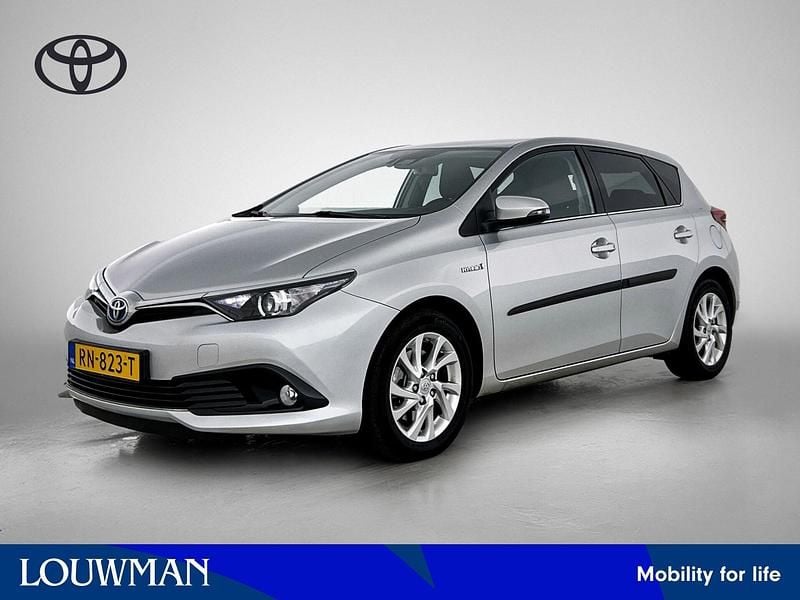 Grijs metallic Occasion 2018 Toyota Auris Hatchback | € 17.945 (Eerlijke prijs) - Afbeelding 1/4