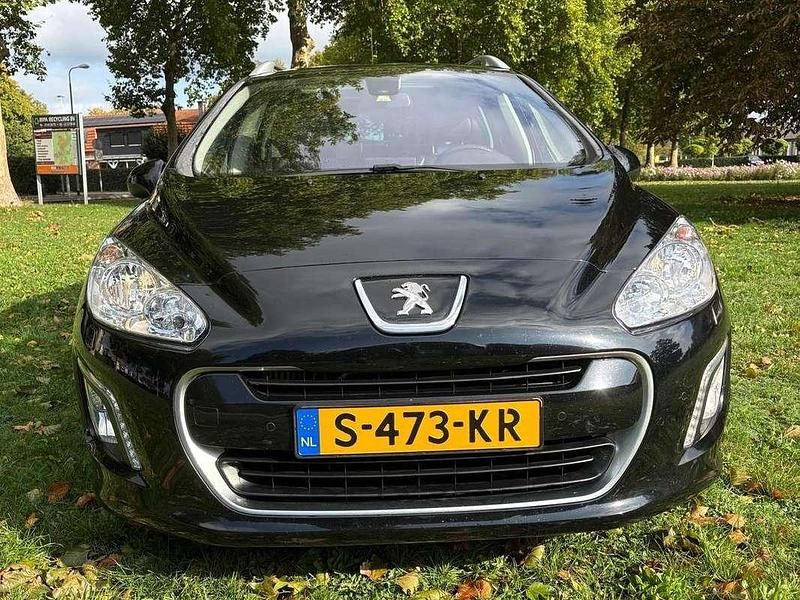 Zwart Occasion 2012 Peugeot 308 Allure MPV | € 4.400 (Eerlijke prijs) - Afbeelding 1/4