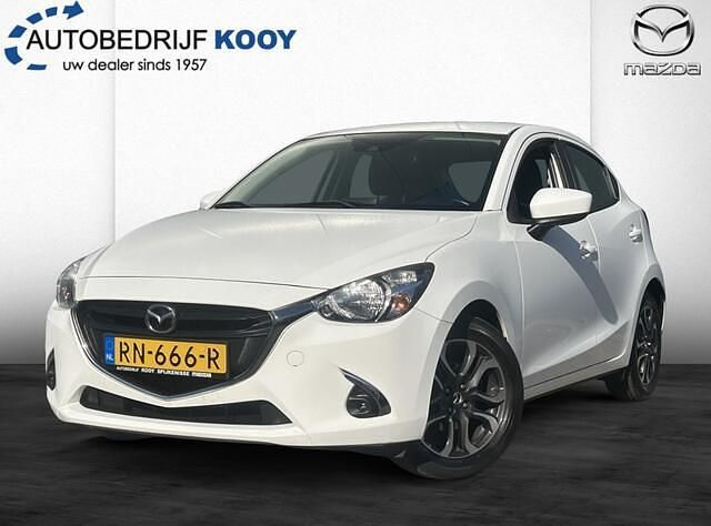 Wit Gebruikt 2018 Mazda 2 Dynamic Hatchback | € 13.400 (Eerlijke prijs) - Afbeelding 1/4