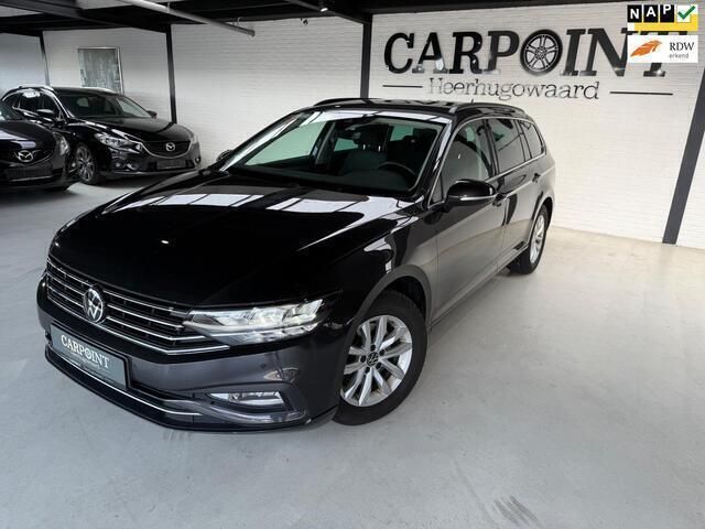 Grijs Gebruikt 2023 VW Passat Business Stationwagen | € 27.950 (Eerlijke prijs) - Afbeelding 1/4