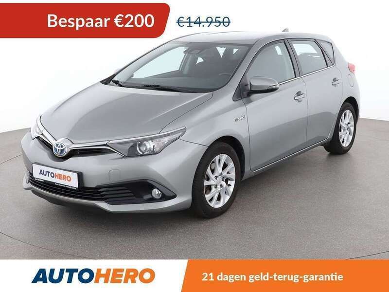 Grijs Gebruikt 2017 Toyota Auris Hybrid Active Hatchback | € 14.249 (Eerlijke prijs) - Afbeelding 1/3