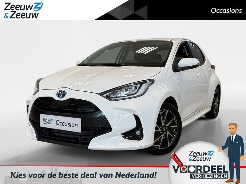 Wit Gebruikt 2023 Toyota Yaris Hybrid Hatchback | € 21.850 (Goede deal) - Afbeelding 1/4