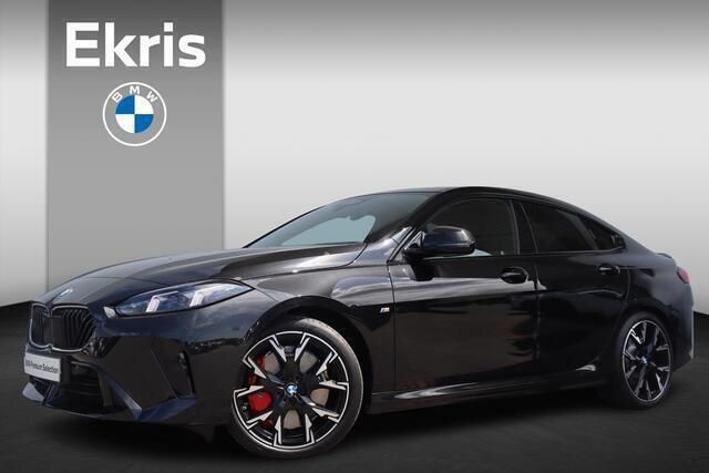 Zwart Nieuw 2025 BMW 220 Comfort Edition Coupé | € 61.289 (Duur) - Afbeelding 1/4