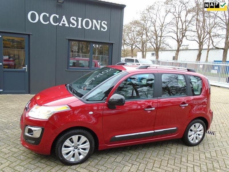 Rood (metallic) Gebruikt 2016 Citroën C3 Picasso Feel MPV | € 5.250 (Goede deal) - Afbeelding 1/4