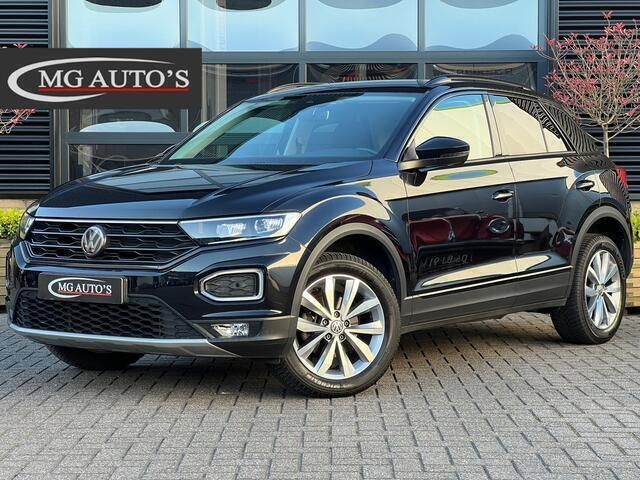 Zwart Gebruikt 2020 VW T-Roc Business SUV | € 25.995 (Goede deal) - Afbeelding 1/4