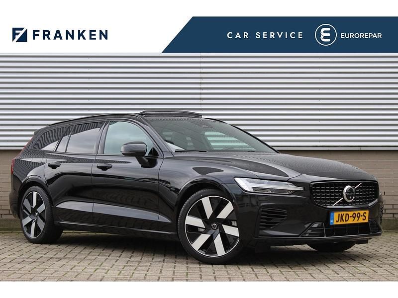 Zwart Gebruikt 2025 Volvo V60 Plus Stationwagen | € 46.800 (Eerlijke prijs) - Afbeelding 1/4
