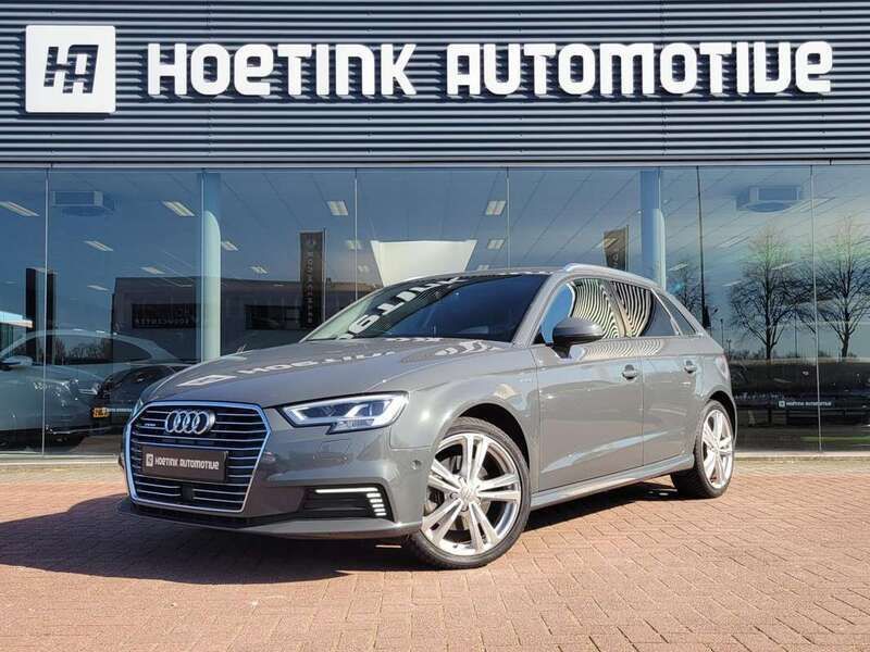 Grijs, metallic lak Gebruikt 2017 Audi A3 Sportback e-tron Sport Sedan | € 14.440 (Eerlijke prijs) - Afbeelding 1/3