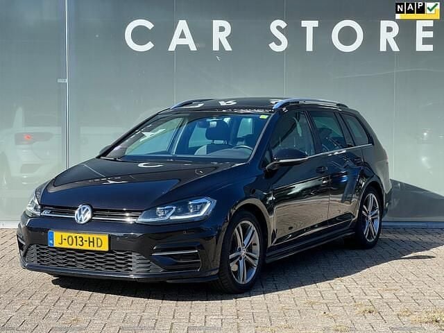 Zwart Gebruikt 2020 VW Golf VII Highline Stationwagen | € 19.645 (Goede deal) - Afbeelding 1/4